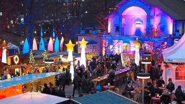 Bad Wildbader Weihnachtsmarkt bietet am Wochenende eine stimmungsvolle Atmosphäre im Kurpark